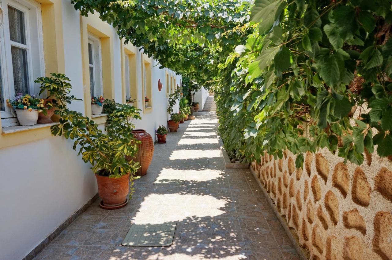 Laza Beach Skála Exterior foto